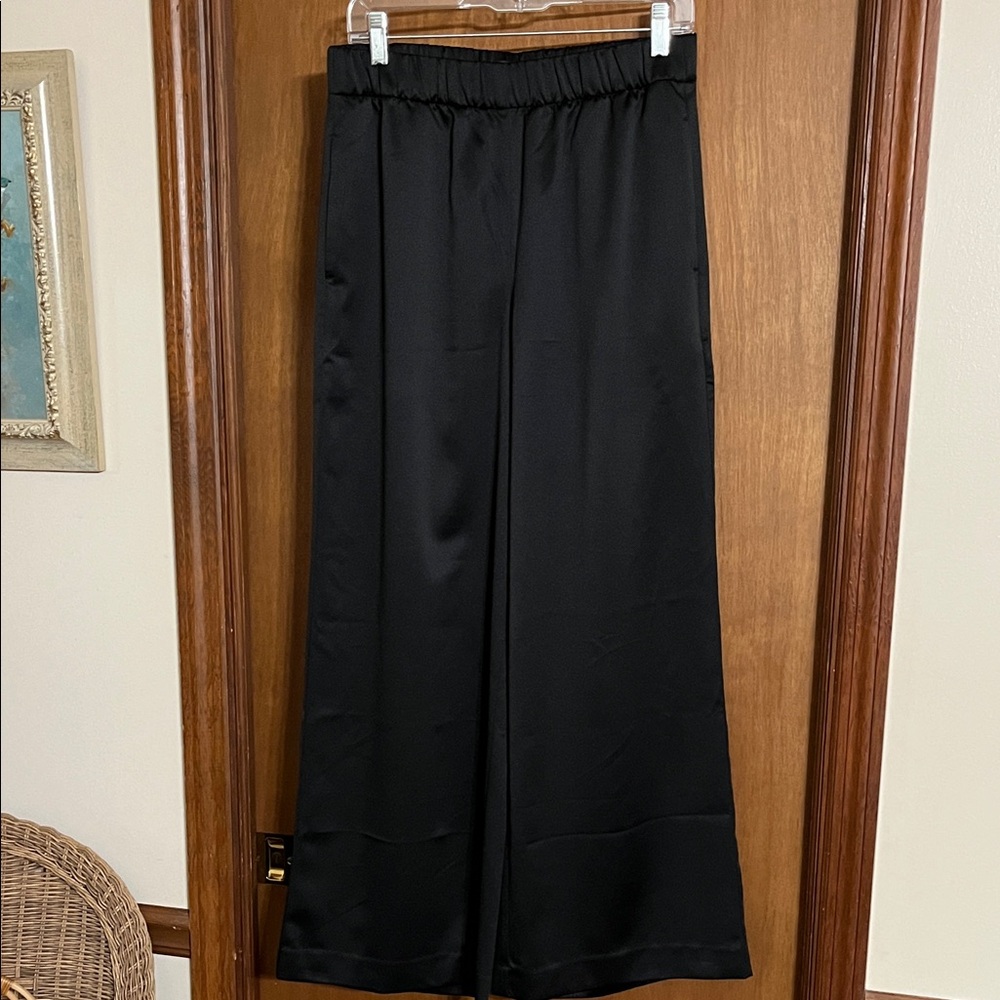 Ann Taylor Black Satin-Look Wide Leg Pants size medium